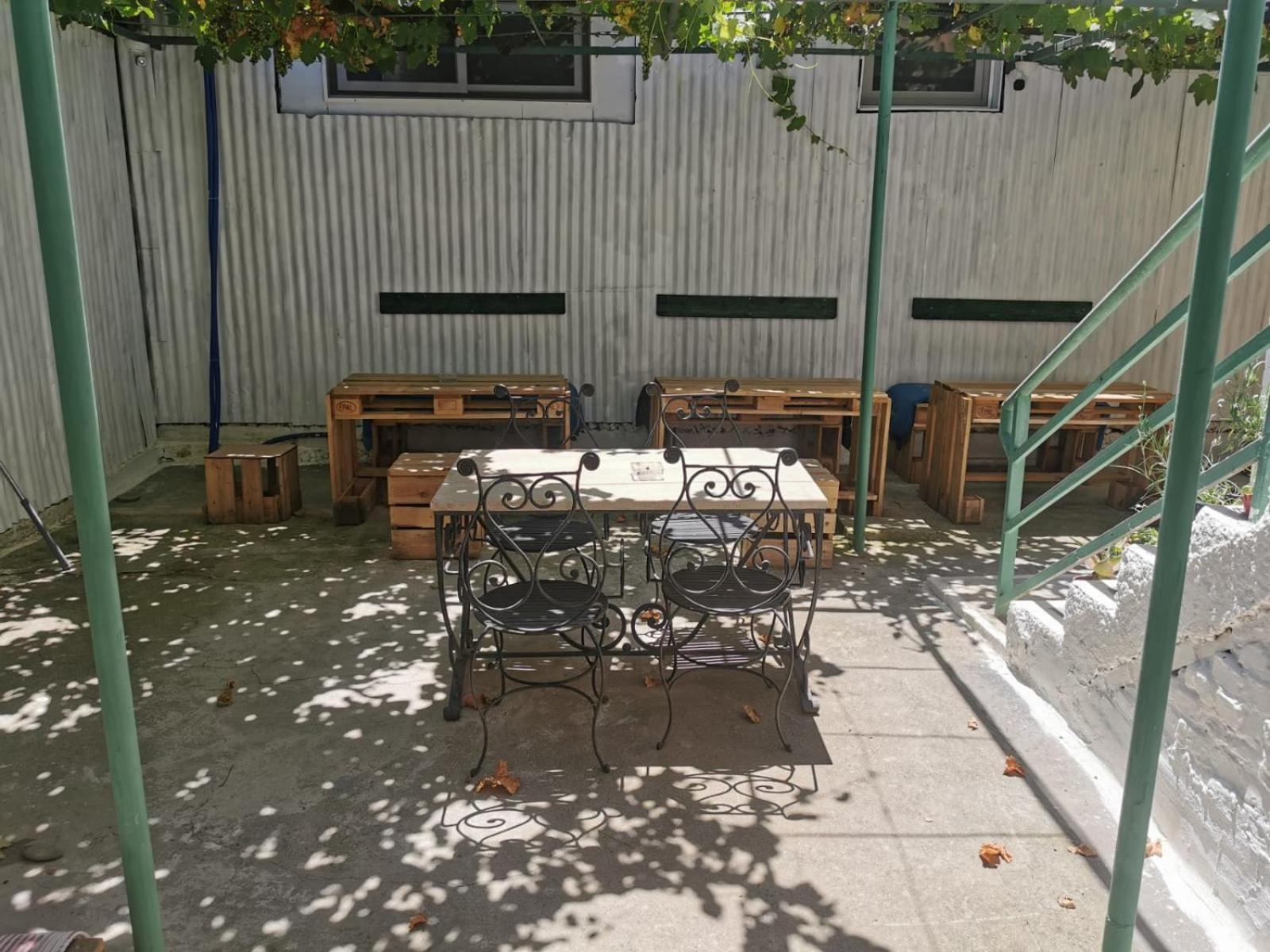 Gm Tirana Hostel Bagian luar foto