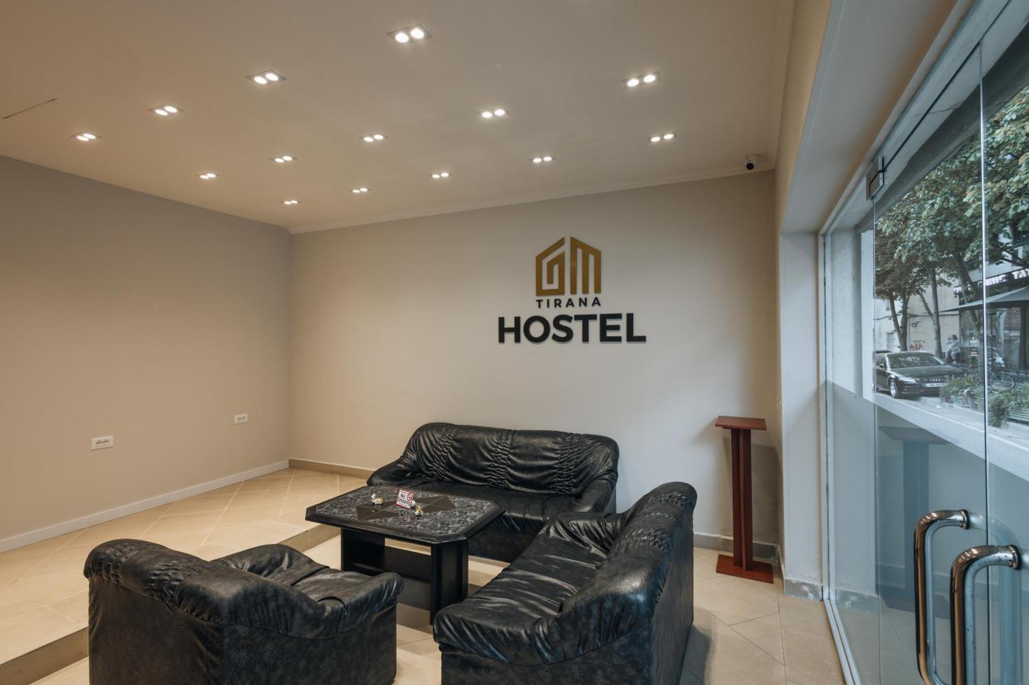Gm Tirana Hostel Bagian luar foto